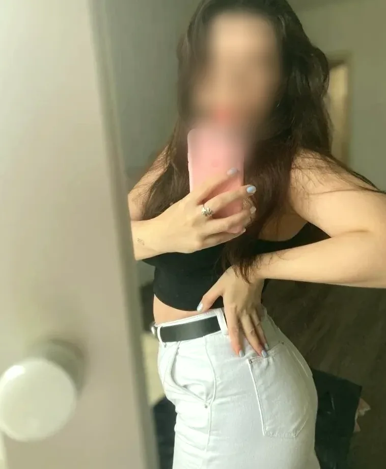 Sana, 23 anni